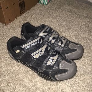 Cycling shoes! Size 40
